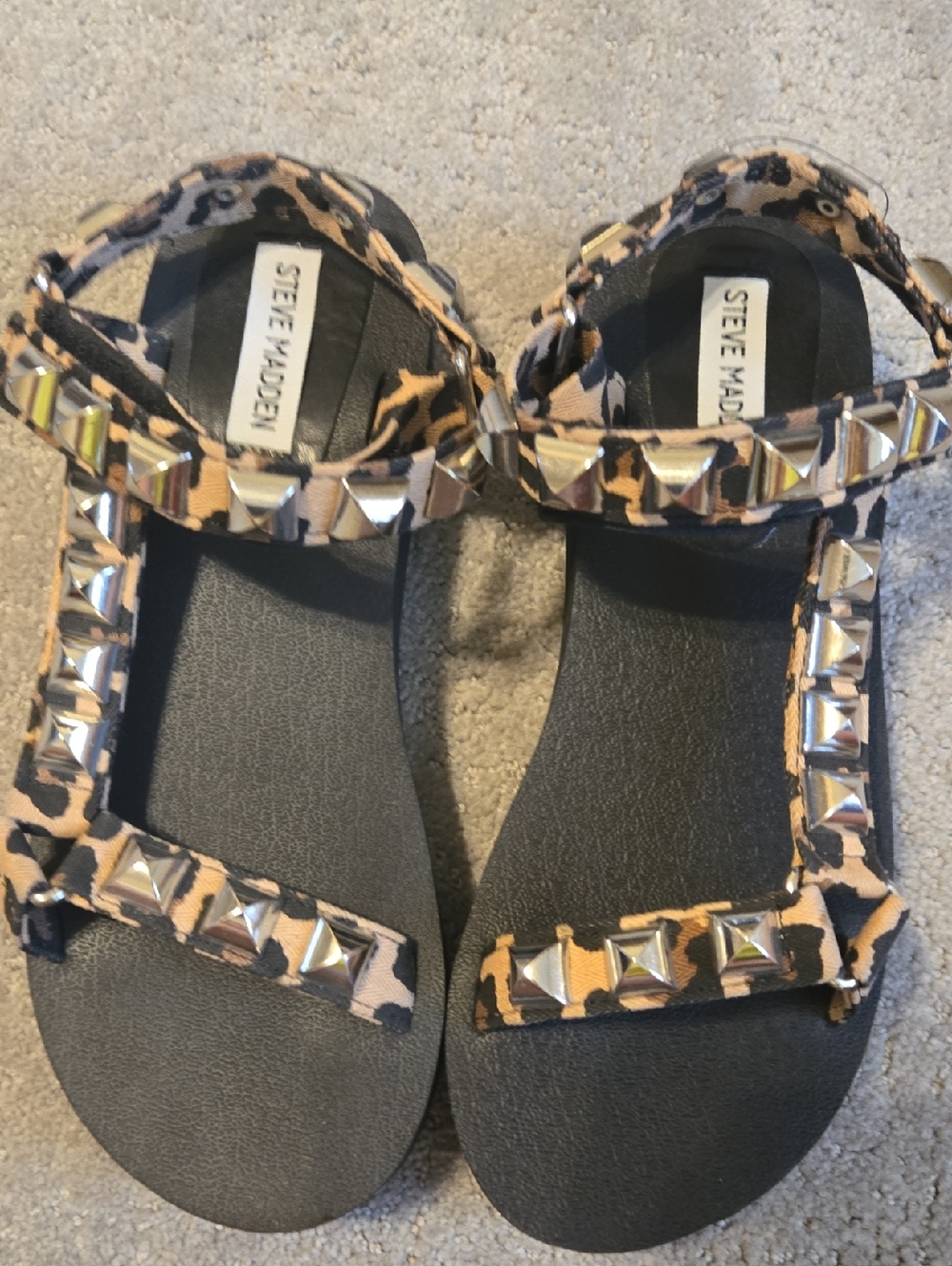 Steve Madden Leopard Print Studded T-Strap Sandals - Black/Tan